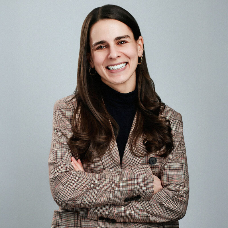 Devi Braun's Headshot